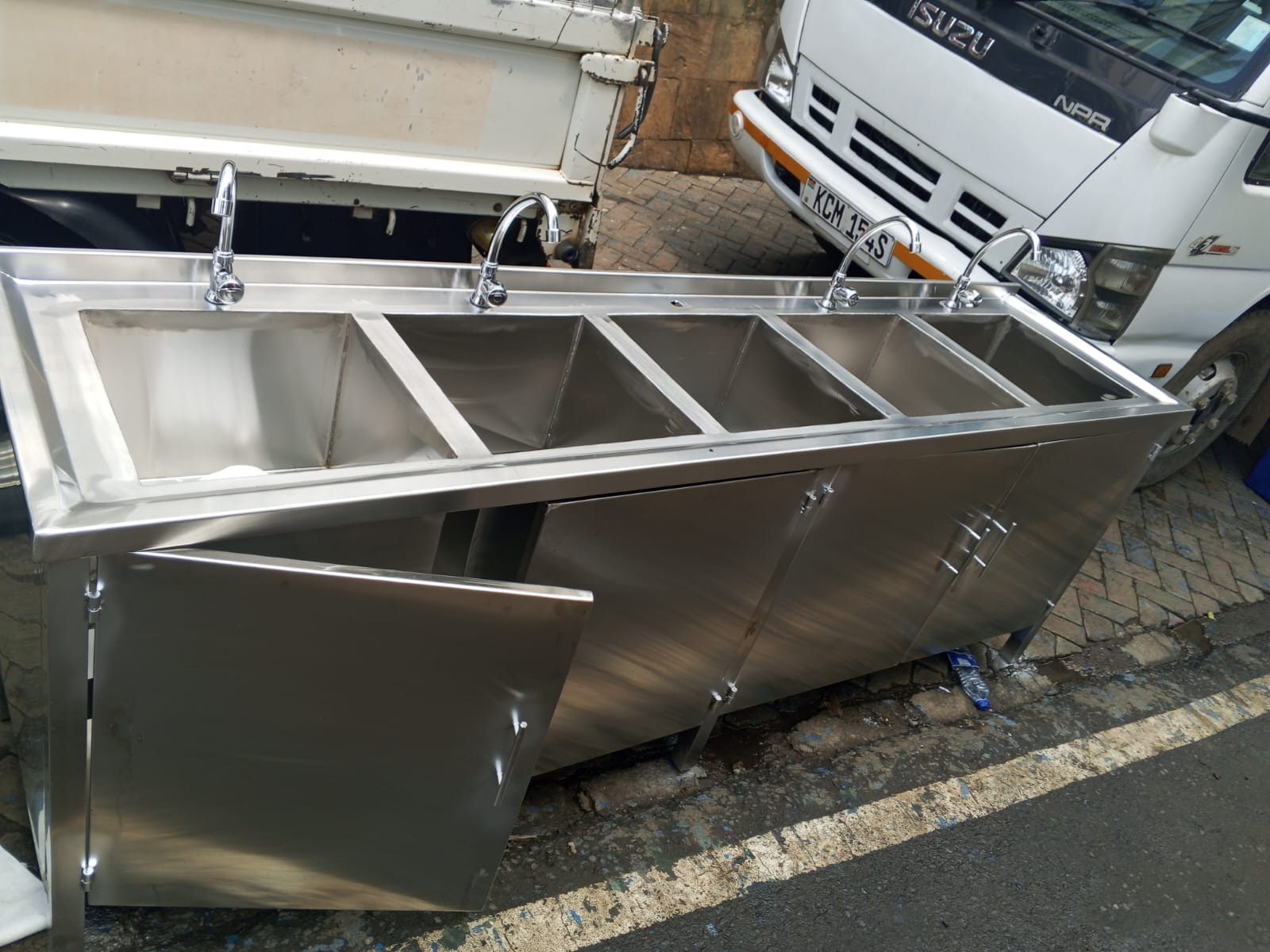 Five Bowls Sink